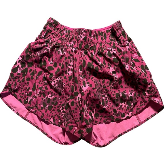 Lululemon Track that mid-rise lined shorts - Picture 1 of 3
